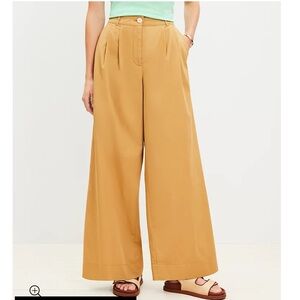 BNWT Loft Wide Leg Pants in Color Sandstone